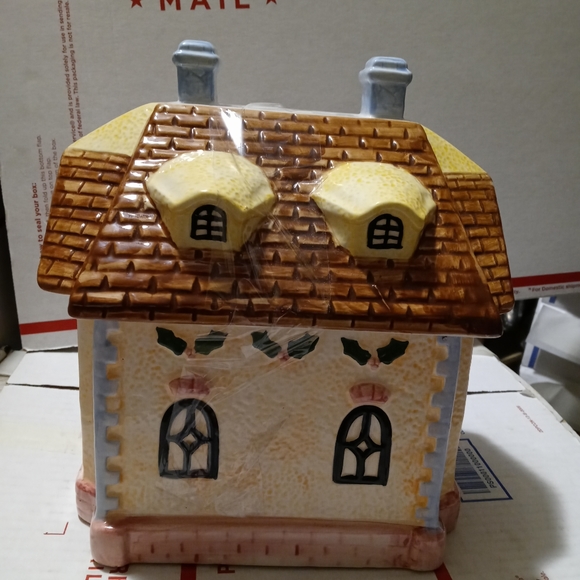 🏩 PIER 1 Vintage Large Cookie House Jar🏫 A FABULOUS GIFT GIVING ITEM.🏤 - Picture 13 of 13